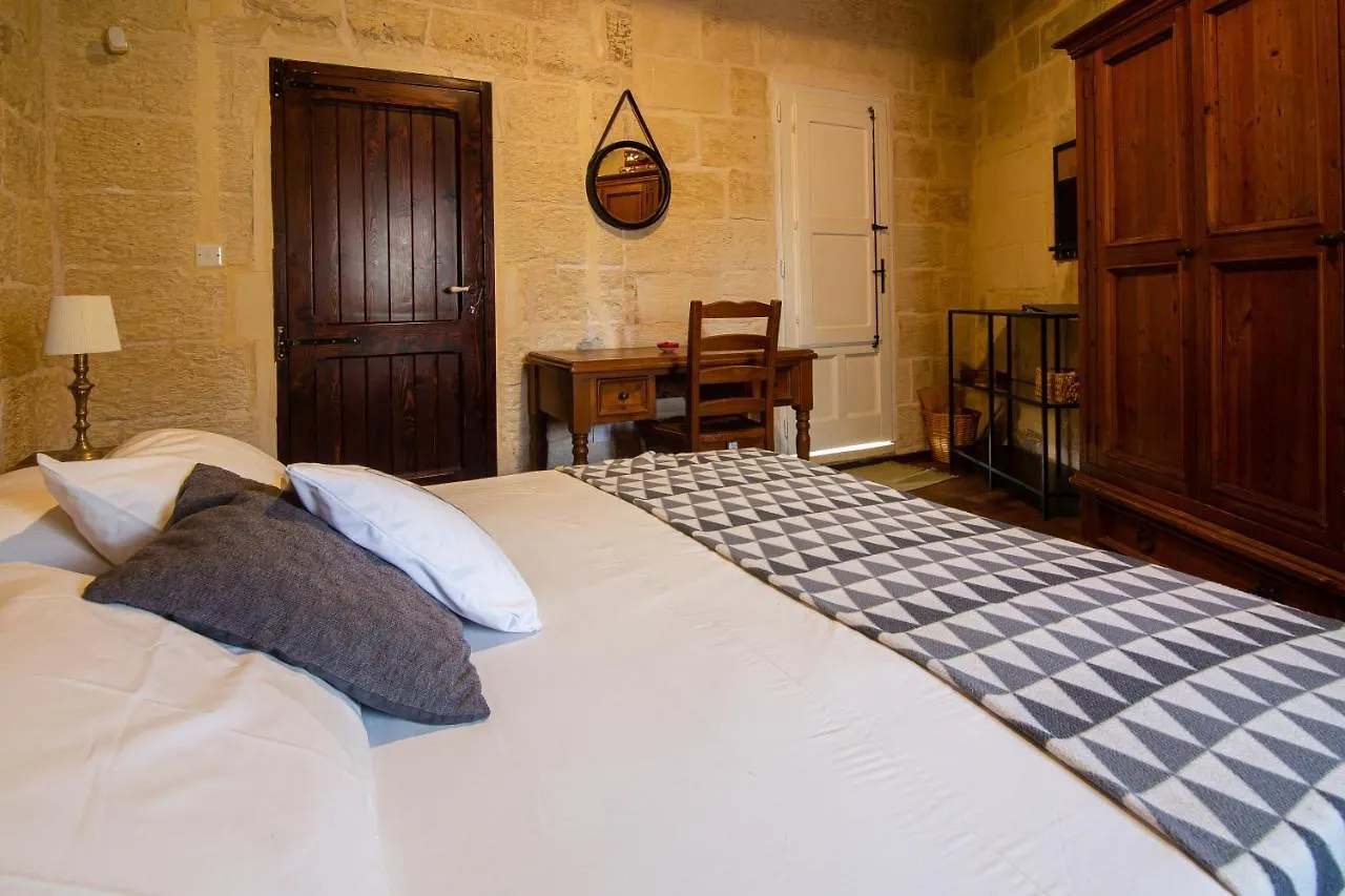 The Burrow Guest House Tarxien